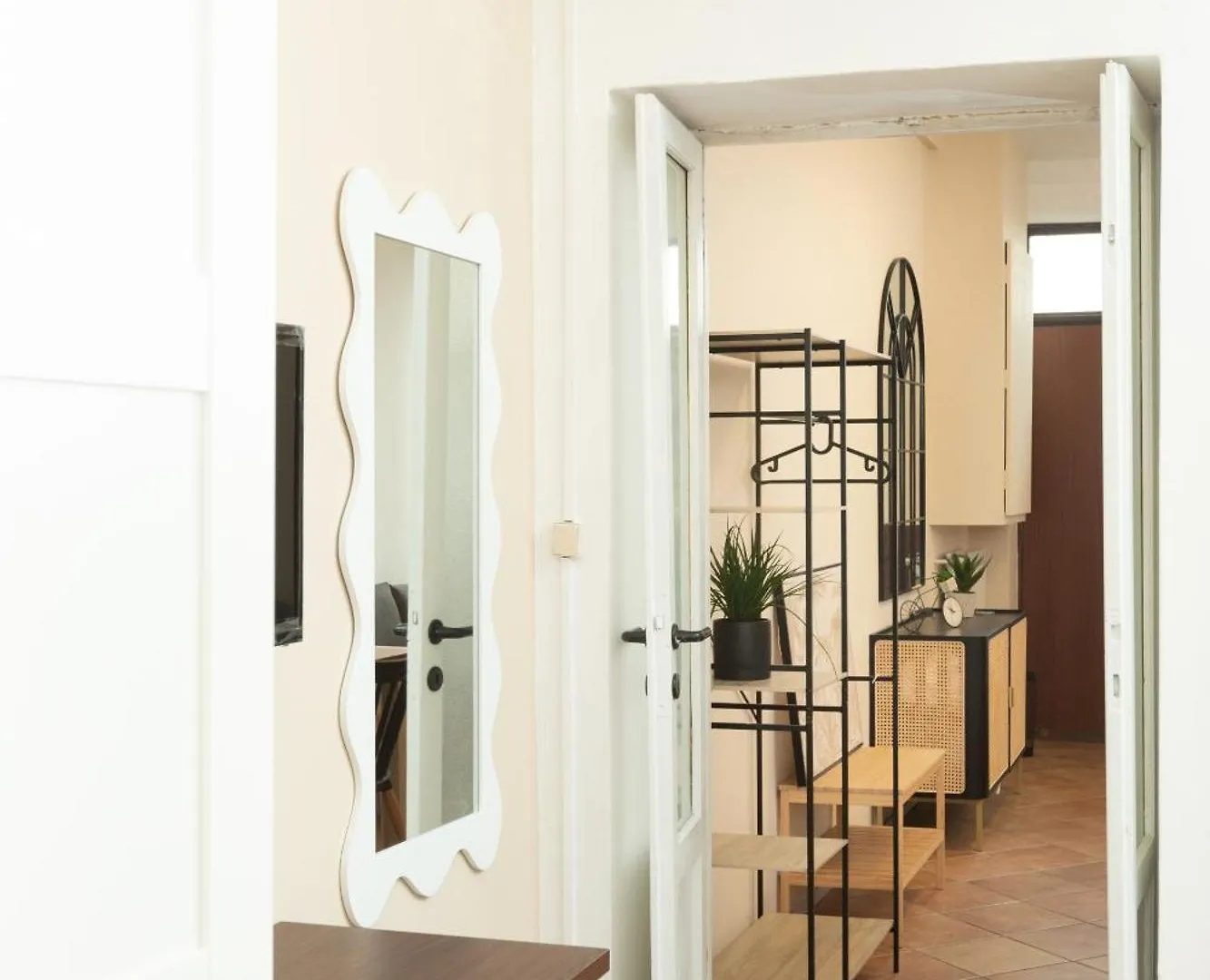Flower Exclusive Apartment - M3 - Isola District Milan